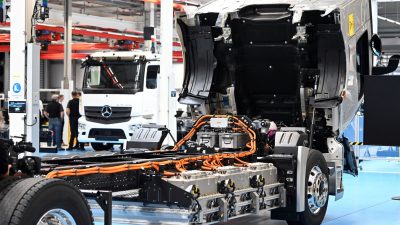 Ein eActros im Mercedes-Benz Lkw Werk Wörth der Daimler Truck AG.
