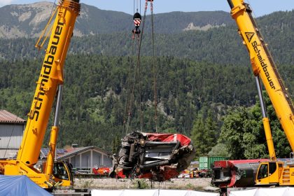 Zugunglück in Bayern: Fünf Todesopfer, 44 Verletzte