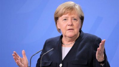 Klage gegen Merkel: Bundesverfassungsgericht gibt AfD recht