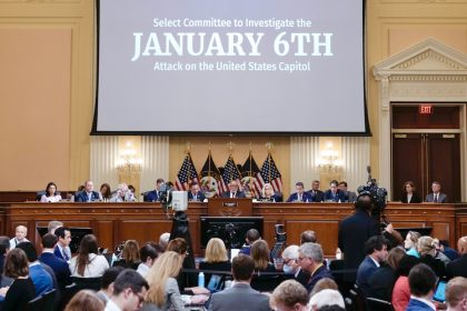 Trump: 6.-Januar-Ausschuss ist „Känguru-Gericht“ – USA „eine Blamage für die ganze Welt”