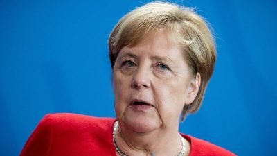Merkel: Angriff Russlands auf Ukraine „tiefgreifende Zäsur“