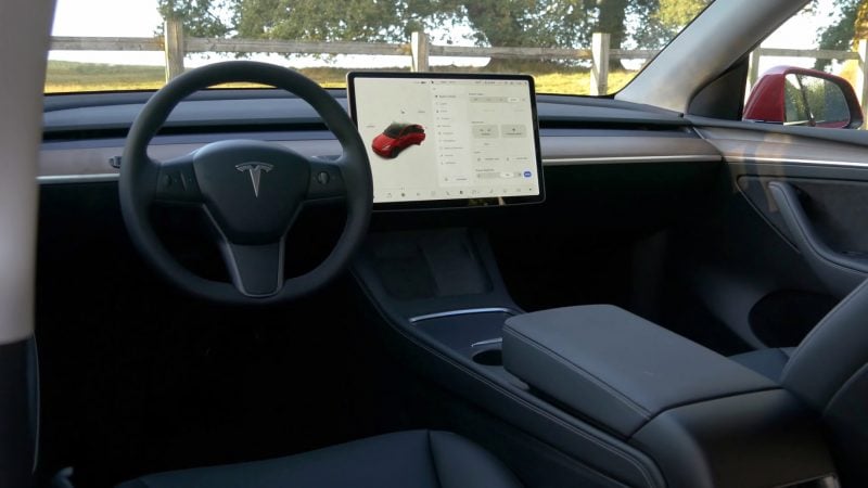 Der Innenraum eines Tesla Model Y