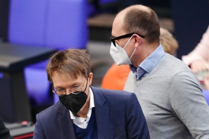 Freiwillig: Dahmen fordert zum Maskentragen in Innenräumen auf