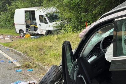 Auto fährt in Menschengruppe: Nun zwei Tote