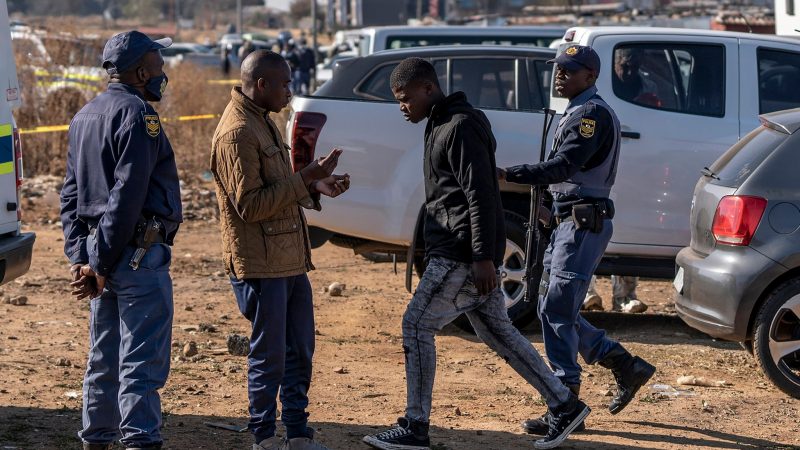 Südafrika: Bande tötet auf Suche nach verlorenem Ausweis sechs Menschen