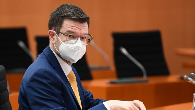 Bundesjustizminister Marco Buschmann hält eine Maskenpflicht im kommenden Herbst für wahrscheinlich.