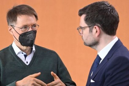 Infektionsschutzgesetz: Fachleute fühlen sich von Lauterbach und Buschmann übergangen