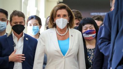 China belegt Nancy Pelosi mit Sanktionen – Taiwan und USA kritisieren Pekings Eskalation