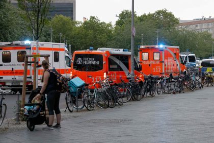 Bahn-Chaos im Berliner Zentrum: Defekte S-Bahn löst Evakuierung aus
