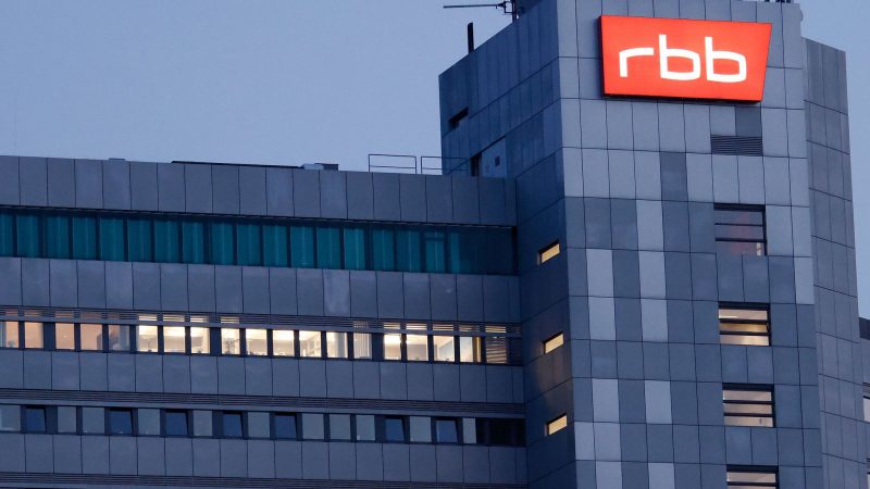 Die anderen ARD-Häuser verlieren in der RBB-Affäre um die abberufene Intendantin Patricia Schlesinger das Vertrauen in die Spitze des Rundfunks Berlin-Brandenburg.