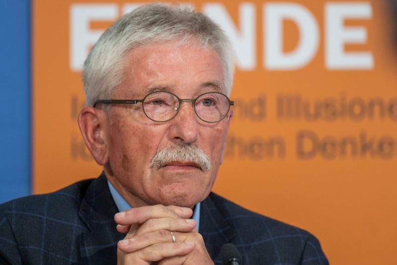 Thilo Sarrazin stellt in Berlin sein neues Buch vor.