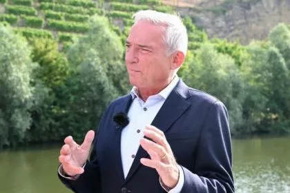 Strobl sieht wieder „linksextremistischen Terror“ in Deutschland