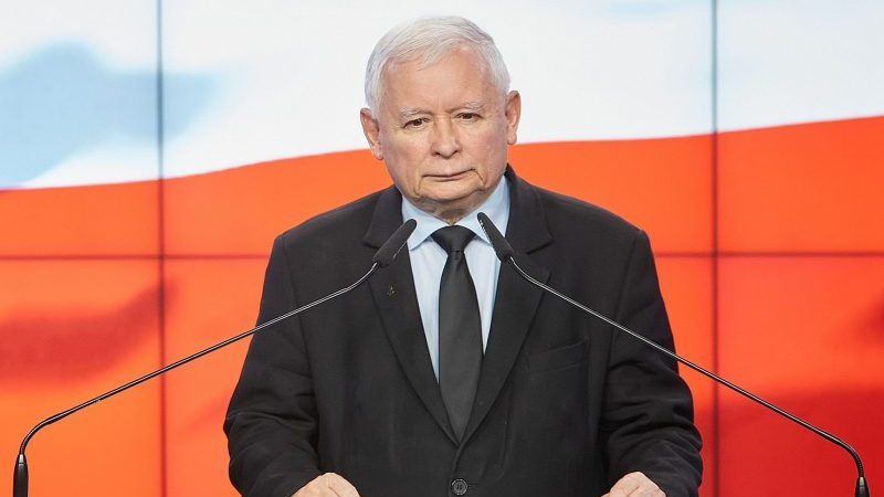 Jaroslaw Kaczynski, Vorsitzender der nationalkonservativen Regierungspartei PiS in Polen: Die Regierung stellt Reparationsforderungen an Deutschland.