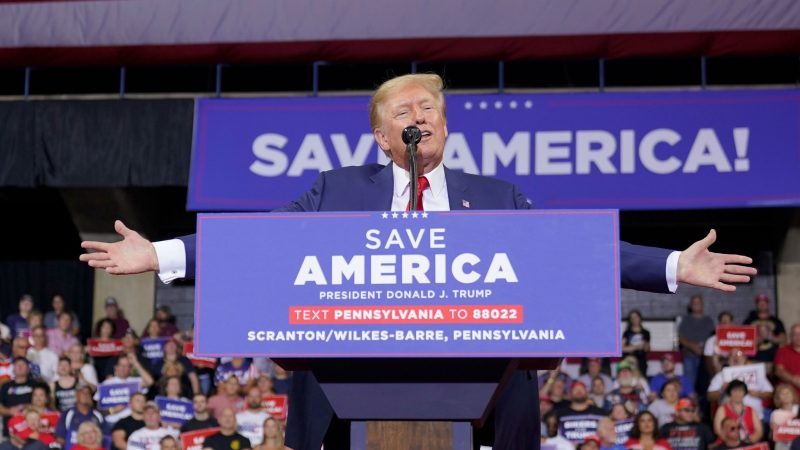 Ex-Präsident Donald Trump bei einer Kundgebung in Wilkes-Barre, Pennsylvania.