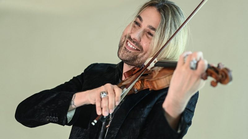 Der Musiker hat sich selbst ein Geschenk gemacht: Er kaufte eine seltene Geige des italienischen Geigenbauers Guarneri del Gesù.