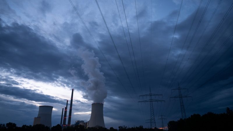 Das Steinkohlekraftwerk Staudinger im hessischen Hainburg. Ein knappes Drittel des in Deutschland erzeugten Stroms stammte in den ersten sechs Monaten 2022 aus Kohlekraftwerken.