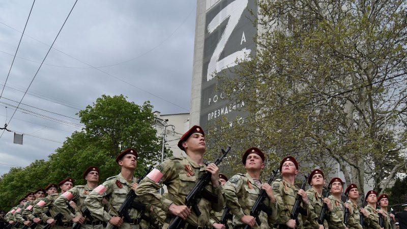 Soldaten der russischen Nationalgarde (Rosguardia) in der von Russland 2014 annektierten Stadt Sewastopol.