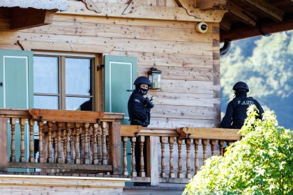 Polizei durchsucht Oligarchen-Villa am Tegernsee