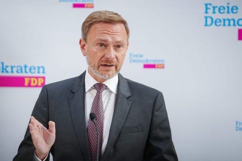 Bundesfinanzminister Christian Lindner beharrt auf der Einhaltung der Schuldenbremse.