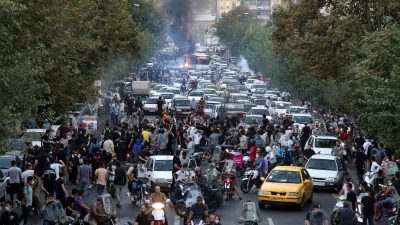 Iranische Staatsmedien: Zahl der Todesopfer bei Protesten steigt auf 35