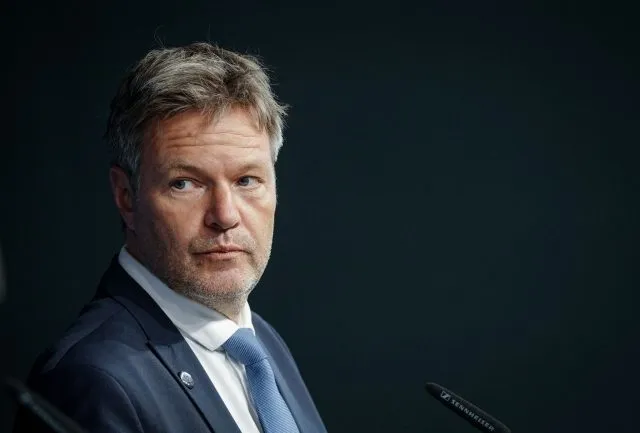 Abkehr vom Ausstieg ausgeschlossen: Wirtschaftsminister Robert Habeck sieht das Ende der Atomkraft trotz Energiekrise gekommen.