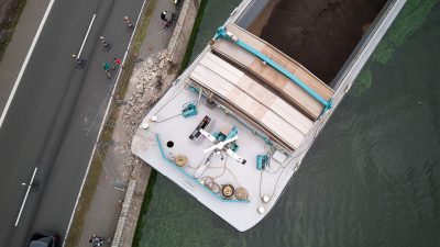 Nach Schiffskollision: Mosel für Schiffe gesperrt