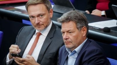 Streit um Bundeshaushalt 2024: Heftiger Briefwechsel zwischen Habeck und Lindner