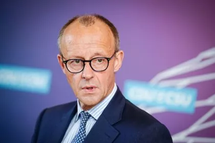 Merz bietet Ampel Zusammenarbeit an – gegen „Sozialtourismus“ aus der Ukraine