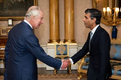 König Charles ernennt Rishi Sunak zum neuen Premierminister