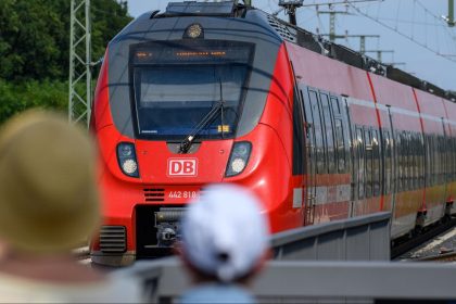 Bahn-Chaos nach Sabotageakt: Staatsschutz in Berlin ermittelt