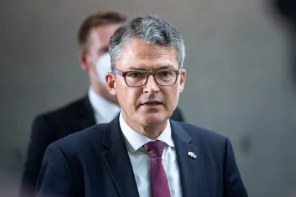 Kiesewetter nennt möglichen Haftbefehl gegen Netanjahu „Skandal“