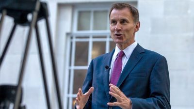 Neuer Finanzminister Hunt streicht „fast alle“  Steuerpläne