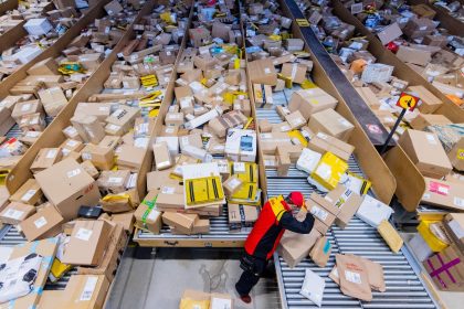 Täglich 400.000 Pakete aus China: HDE verlangt Zölle gegen chinesische Billigimporte