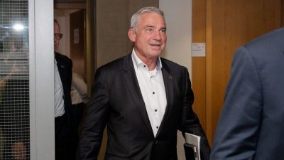Baden-Württembergs Innenminister Strobl bleibt trotz Geldauflage im Amt