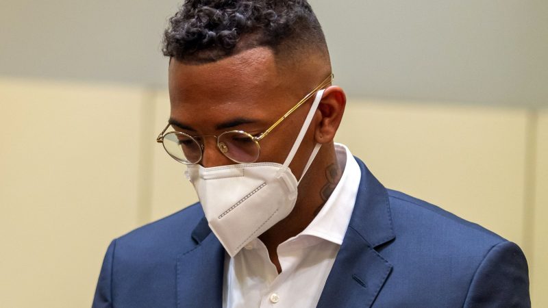 Jérôme Boateng zu Beginn des Prozesses gegen ihn im Amtsgericht München.