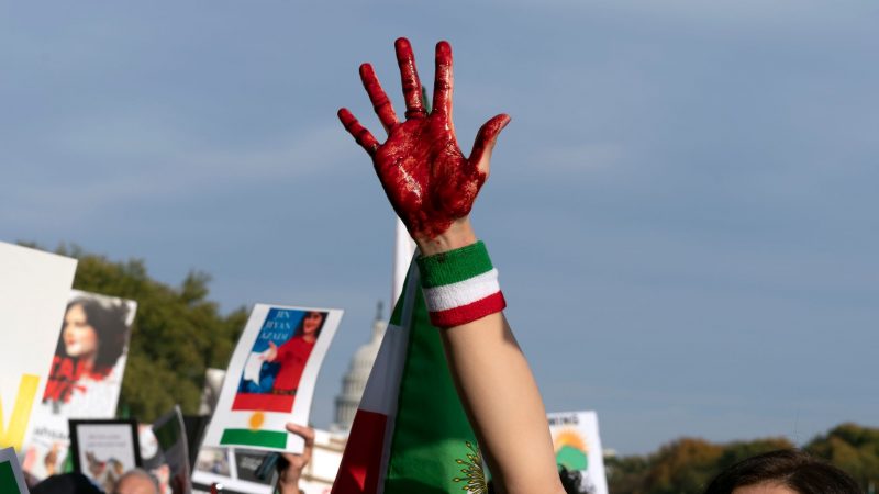 Teheran: Studenten-Protest gegen Geschlechtertrennung in Uni-Mensa