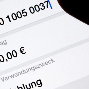Bis zu 30.000 Euro Bußgeld: Worauf Bankkunden bei Auslandsüberweisungen achten müssen
