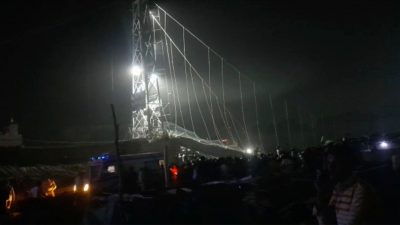 Über 130 Tote nach Einsturz einer Brücke im Westen Indiens