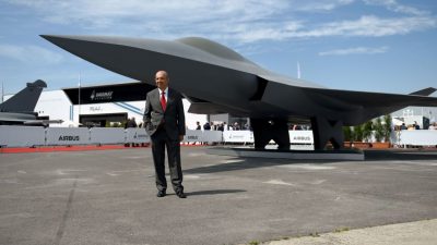 Europa rüstet auf: Vernetzte Drohnenschwärme und neue Kampfjets