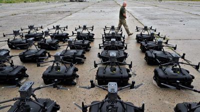Hightech-Schlachtfeld: Ukraine und Russland im Drohnenkrieg
