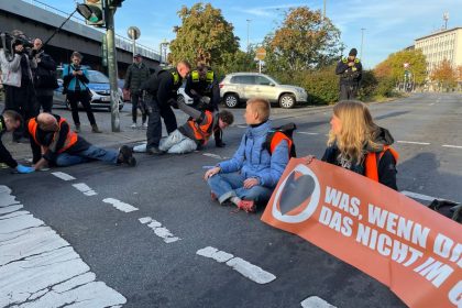 Berliner Polizei stellt Strafanzeige gegen zwei Klimaaktivisten