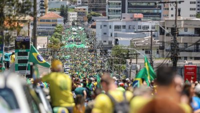 Tausende Bolsonaro-Anhänger