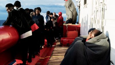 Mittelmeermigration: Italiens strenge Politik von Orbán begrüßt