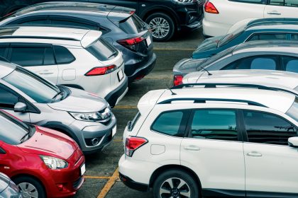 Automobilpreise explodieren – Bus und Bahn werden attraktiver