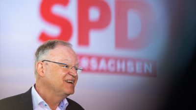 Niedersachsens Ministerpräsident Stephan Weil hat die Unterstützung seiner SPD für eine Koalition mit den Grünen.