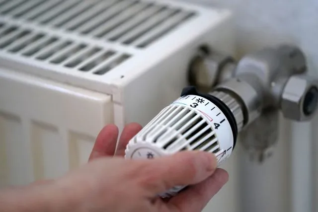 Die Soforthilfe für Gas- und Wärmekunden ist als Überbrückung gedacht, bis die Gaspreisbremse wirkt.