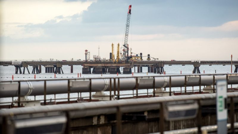 Die ersten deutschen LNG-Terminals in Wilhelmshaven stehen kurz vor dem Betriebsbeginn.