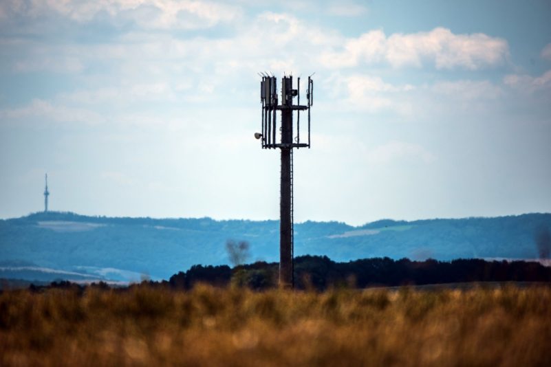 Ein Mobilfunkmast im rheinland-pfälzischen Meisenheim.