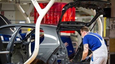 Automobilindustrie: Volkswagen zahlt deutlich höhere Löhne