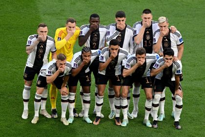 FIFA-WM in Katar: Deutsches Team könnte schon am Sonntag ausscheiden – „Moral“ und „Haltung“ wichtiger als Erfolg?
